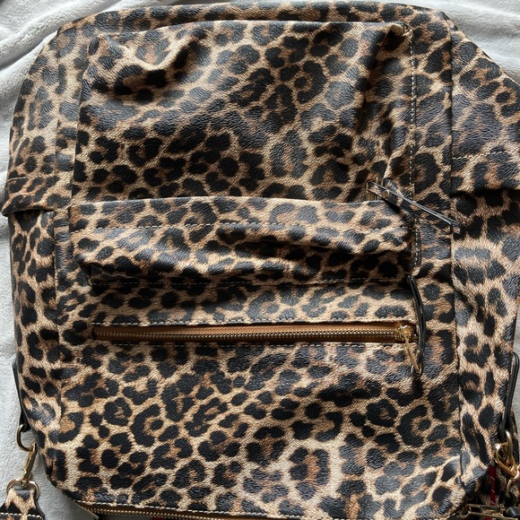 Leopard print Back pack Purse - Picture 5 of 7
